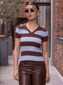 Andrea Bello 撞色条纹 Polo 领针织上衣，法式街头风格，短袖夏季衬衫 - 咖啡棕 - 查看 3