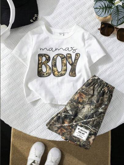 SHEIN 两件套男童休闲简约街头风T恤短裤套装，字母印花，裸枝树叶图案，酷炫涂鸦印花，运动风，Y2K短袖圆领T恤短裤套装，适合春夏穿着