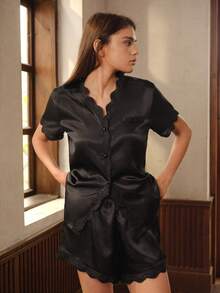 Moireta 蕾丝边缎面睡衣套装 - 黑色 - 查看 4