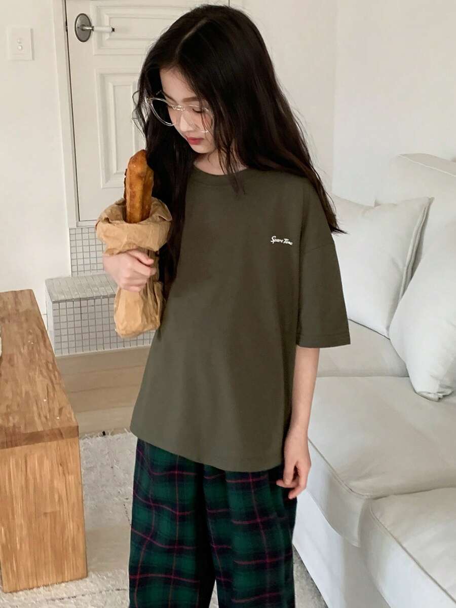 Dazy Kids 少女字母印花圆领短袖上衣和格子阔腿裤休闲家居服睡衣套装(夏季款) - 軍綠色 - 查看 1