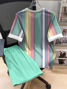 SHEIN Setelan Kasual Modis untuk Liburan Anak Laki-Laki Remaja, Kaos dan Celana Pendek Grafis Garis-Garis Blok Warna, Motif Siluet Pohon Palem, Cocok untuk Musim Panas - MultiWarna - View 2