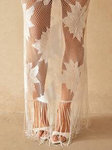 Silquee 白色蕾丝流苏露背吊带性感优雅连衣裙，适合海滩度假、约会、夜生活、派对、鸡尾酒会、浪漫约会、正式活动、毕业典礼、舞台表演、婚礼伴娘等场合。 - 白色 - 查看 8