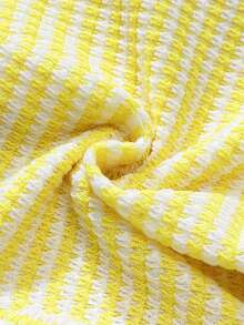SHEIN Playful Pals 2pcs/Set Baby Girl 0-3Y Spring Summer Casual Daily Vacation Textured Knit Black & White Striped Ruffle Sleeve Round Neck T-Shirt And Shorts Set - Yellow - View 4