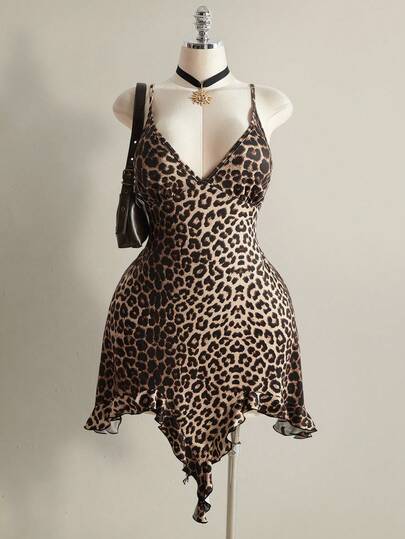 SHEIN ICON Vestido de verano con tirantes y volantes en la Bottom con estampado de leopardo para mujer de talla grande
