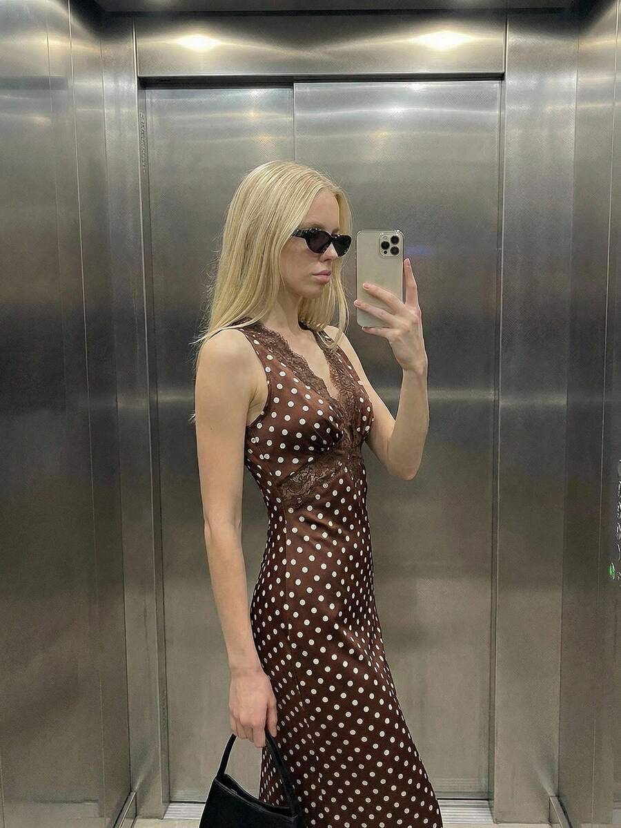 Maija 棕色波点V领蕾丝边中长连衣裙（女款）