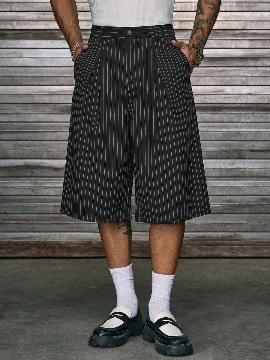 AXEPEAK Men's Pleated Pocket Striped Loose Casual Shorts - Black - View 1