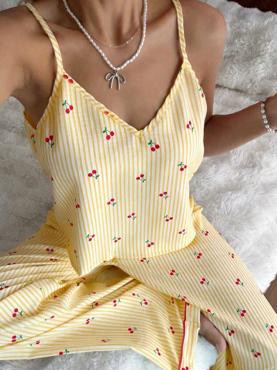 SHEIN 女士泡泡褶皱条纹樱桃印花吊带背心和裤子睡衣套装 - 黃色 - 查看 1