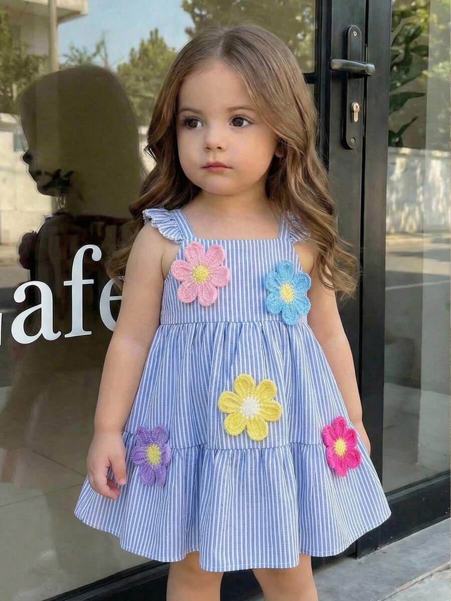 SHEIN 女婴方领荷叶边条纹休闲褶皱连衣裙 - 藍白色 - 查看 1