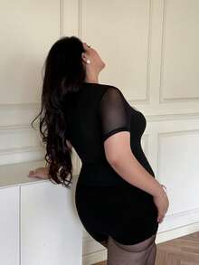 Vibekara 大码女式纯色浪漫度假性感低胸镂空网纱拼接短袖修身T恤，适合日常外出、夜店、返校、晚间约会、度假、正式晚宴、返校派对、单身派对、春夏穿着。 - 黑色 - 查看 2