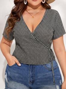 SHEIN VCAY Plus Size Plaid Print Wrap V-Neck Casual Short Sleeve T-Shirt, Summer Tops - Black and White - View 2