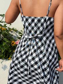 GalTyme 大码休闲格子吊带连衣裙 - 黑與白 - 查看 2