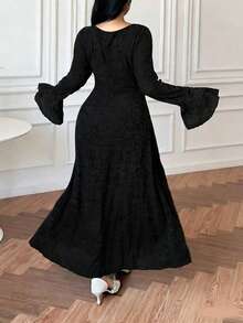 Vibekara Vestido de línea A con cuello cuadrado y cintura ceñida para tallas grandes - Negro - Ver 2