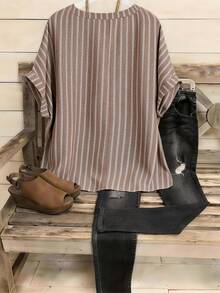 GlowEve CURVE 大码女式宽松休闲H型翻领袖口条纹印花衬衫，春夏款 - 棕色 - 查看 2