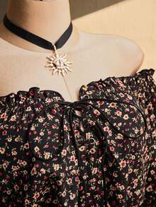 SHEIN ICON Áo croptop trễ vai buộc dây họa tiết hoa nhí dành cho nữ cỡ lớn - Nhiều màu - Xem 7