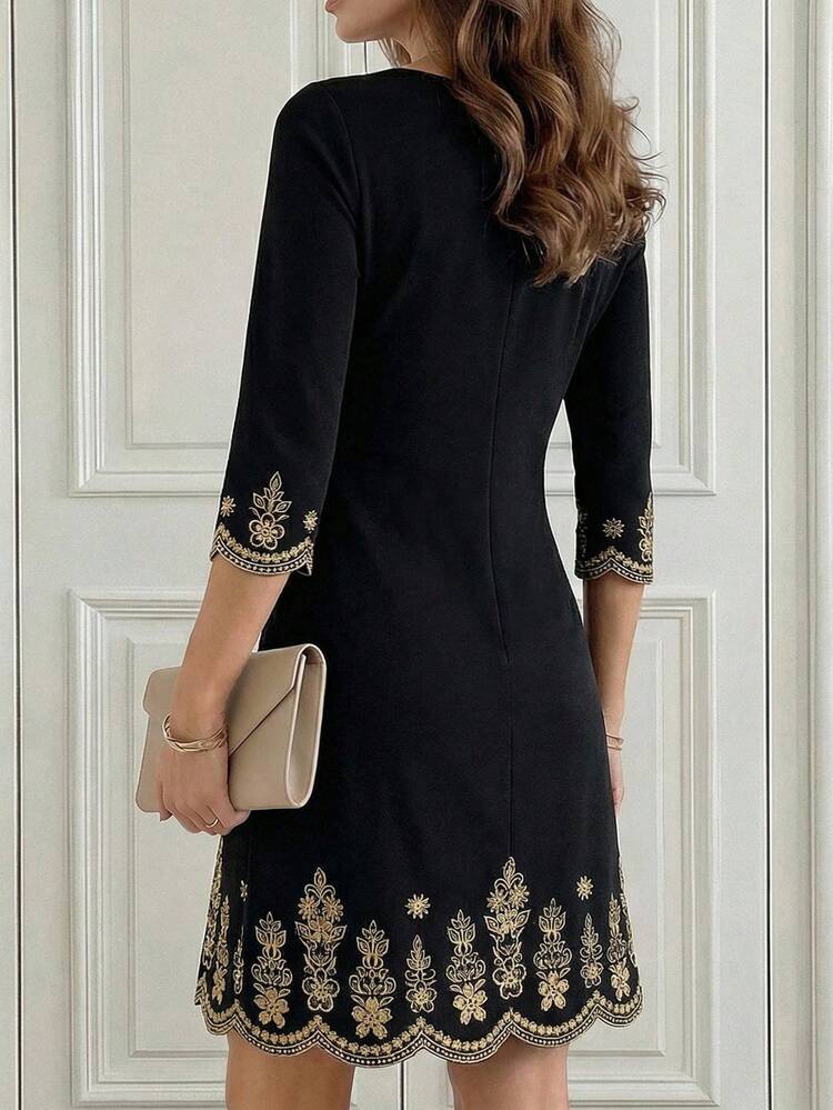 Woman's Square Neck Elegant Slim-Fit Embroidered Dress. Vacation Outfit For Women Spring Sunmmer