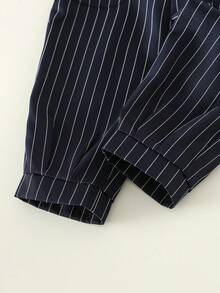 SHEIN 2件套男婴优雅海军蓝条纹绅士套装，包含背心外套和裤子，适合复活节、婚礼、洗礼、一周岁生日庆祝、迎婴派对、花童、戒指童等场合。 - 藏蓝色 - 查看 4