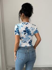 Elenzga Women's Elegant Printed T-Shirt, Suitable For Dates, Afternoon Tea, Graduation, Commuting - Multicolor - View 2