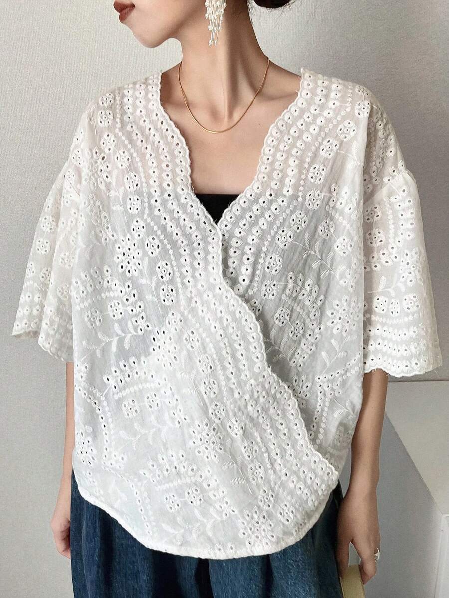 FRIFUL Áo kiểu nữ dáng rộng, cổ chữ V, vai rớt, thêu họa tiết, chất liệu vải thô. - trắng - Xem 1