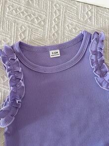 SHEIN Bộ đồ hè 2 món cho bé gái, tươi mát và ngọt ngào. Áo hai dây màu tím nhạt mềm mại kết hợp với dây đeo vai bèo nhún, chân váy xếp tầng cạp chun được trang trí bằng hoa 3D, nhẹ nhàng và năng động, tôn lên vẻ đáng yêu tinh nghịch của bé gái. - Màu tím - Xem 7