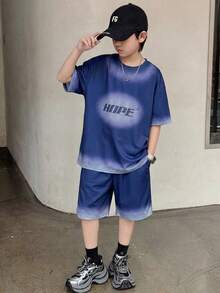 SHEIN 男童宽松韩版运动街头风短袖T恤短裤套装,适合通勤、上学、休闲外出、运动、春夏穿着 - 黑色 - 查看 9