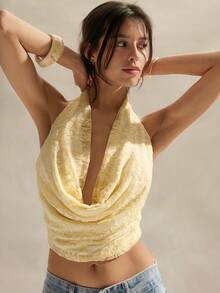 Easelle Áo croptop cổ yếm khoét sâu màu vàng ren dành cho nữ - Vàng nhạt - Xem 4