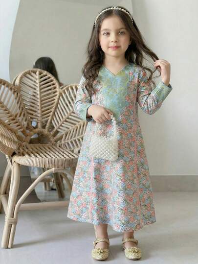 SHEIN 1pc V-Neck Cute Baby Girl Floral Print Long Sleeve Maxi Dress, Comfortable, Casual, Versatile And Fashionable For Everyday Wear, Suitable For Birthday Parties, Evening Events, Performances, Weddings, Baptisms, Autumn/Winter Indoor/Outdoor Activities, Daily, Sports, Parties, Photo Shoots, Vacations, Festivals, Spring/Autumn/Winter