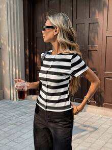 Chiquease 女士休闲条纹短袖圆领T恤，下摆开衩，常规版型上衣 - 彩色 - 查看 4