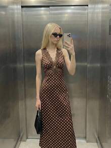 Maija 棕色波点V领蕾丝边中长连衣裙（女款） - 棕色 - 查看 5