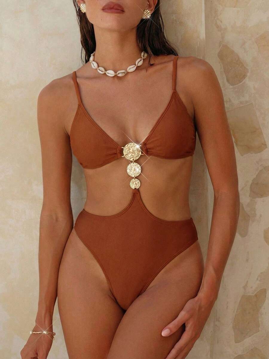 Swim Chiccia 女士连体泳衣，性感休闲度假简约优雅镂空纯色吊带连体泳装，春夏款 - 棕色 - 查看 1