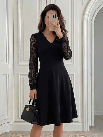 EMERY ROSE Women's V-Neck Contrast Lace Long Sleeve Elegant Mini Dress