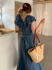 DAZY 女士休闲牛仔连衣裙，V领，纽扣设计，荷叶边下摆 - 藍色 - 查看 2