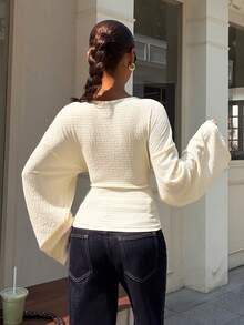 Muchica 女士V领喇叭袖纹理针织T恤，春夏款 - 杏色 - 查看 2