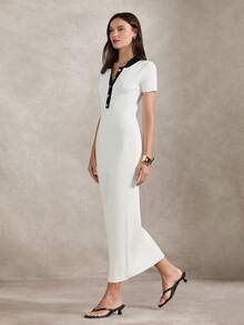 Briarwyn 女士撞色纽扣半开襟短袖修身针织连衣裙 - 白色 - 查看 7