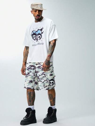 Rick and Morty X SHEIN Conjunto de camiseta de manga corta de cuello redondo y pantalones cortos de camuflaje para hombre