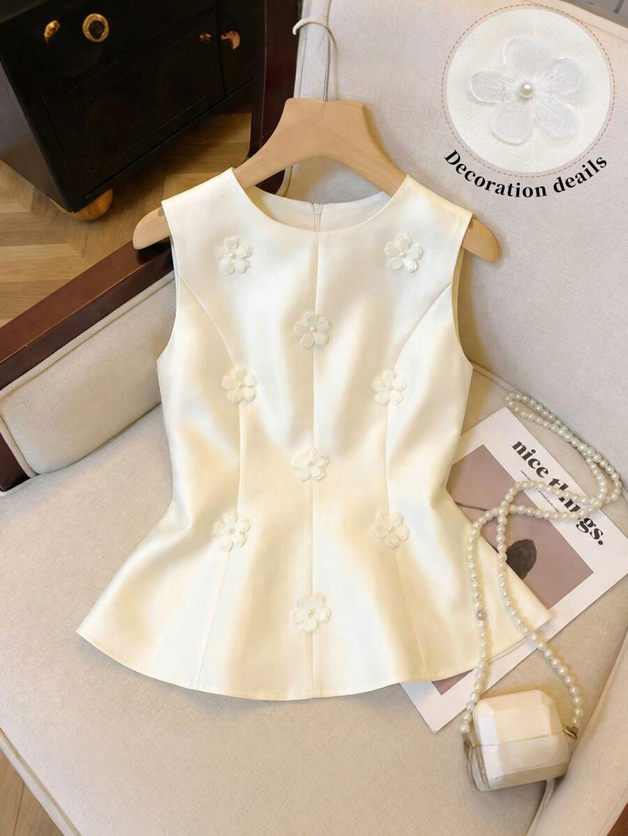 GlowEve 女士时尚优雅3D立体花卉无袖衬衫 - 米色 - 查看 1