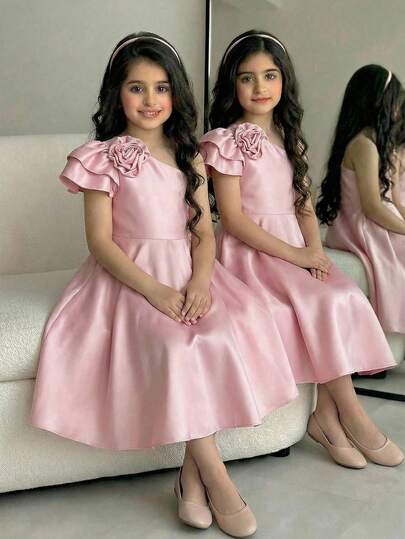 SHEIN 1pc Tween Girl Elegant Woven Fabric Spaghetti Strap Dress With 3D Floral Decor, Zip Back Waist Cinched, Fitted Silhouette, Pink, Suitable For Daily, Party, Wedding, Bridesmaid