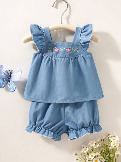 SHEIN 2件套新生儿宝宝花卉刺绣荷叶边蓝色上衣+配套灯笼裤短裤，夏季童装
