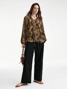 Aveloria Modichic 复古黑金佩斯利印花雪纺女式衬衫，系带领口设计，宽松版型，休闲/度假优雅风，适合工作和日常穿着。 - 彩色 - 查看 4