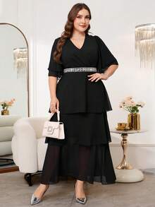 Reflora 大码女式V领休闲派对通勤连衣裙，适合夏季、婚礼等场合，包括奢华晚礼服、夏季服装、春季服装、春季套装、夏季连衣裙、春季连衣裙、节日连衣裙、优雅连衣裙、优雅派对连衣裙、派对套装、婚礼宾客连衣裙、婚礼派对连衣裙、婚礼及活动、伴娘礼服、毕业礼服、母亲毕业套装、外出套装、舞会礼服、生日礼服、女士生日套装、女士假日套装、女士度假套装、假日套装、正式连衣裙、奢华女士长袍、奢华女士罩袍、黑色连衣裙、大码黑色连衣裙、优雅晚礼服、大码曲线优雅连衣裙、Maweii大码连衣裙、大码半身裙、女士优雅套装、女士连衣裙、优雅经典女士连衣裙、正式服装、高品质连衣裙 - 黑色 - 查看 4