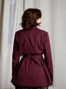 Lupita Cardoza Damen Burgunder Gewebe Jacke mit geraffter Taille und Doppelreiher Krawattenkragen, elegant für Party, Urlaub, Büro, Pendeln, Date, Halloween, Weihnachten vielseitige Blazer, Damen Burgunder Jacke Damen Anzüge Burgunder Damen Blazer für Damen Blazer für Damen Damen Nachtclub Party Weihnachtsballkleid - Rot - View 3