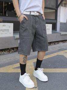 Manfinity EMRG Men's Black And White Vertical Striped Cargo Denim Shorts - Black and White - View 3