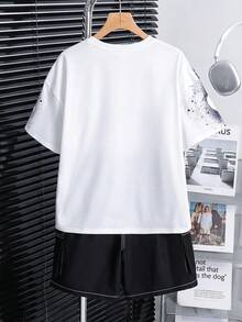 SHEIN 两件套男童舒适宽松圆领泼墨字母图案圆领短袖T恤搭配撞色滚边工装短裤，适合夏季休闲、运动、度假、派对、上学、时尚街头风格。 - 黑色 - 查看 4