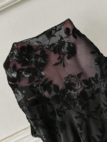 SHEIN CURVE+ 大码女式长袖植绒蕾丝连体衣，性感紧身款 - 黑色 - 查看 8