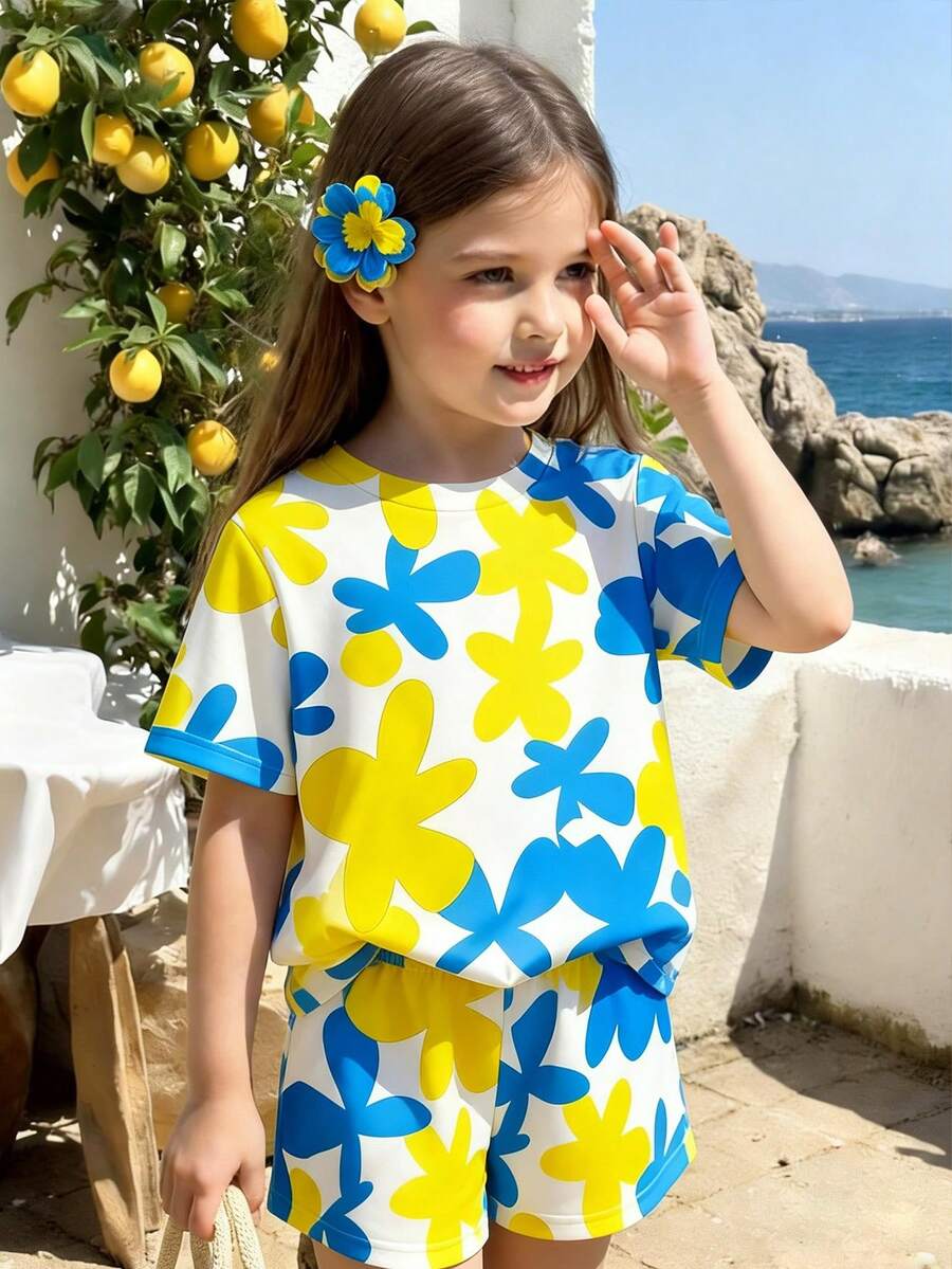 2pcs/Set 4-7 Years Old Girls Refreshing Sweet Element Print Round Neck Short Sleeve Top + Shorts Lightweight Cute Breathable Summer Outfit - Multicolor - View 1