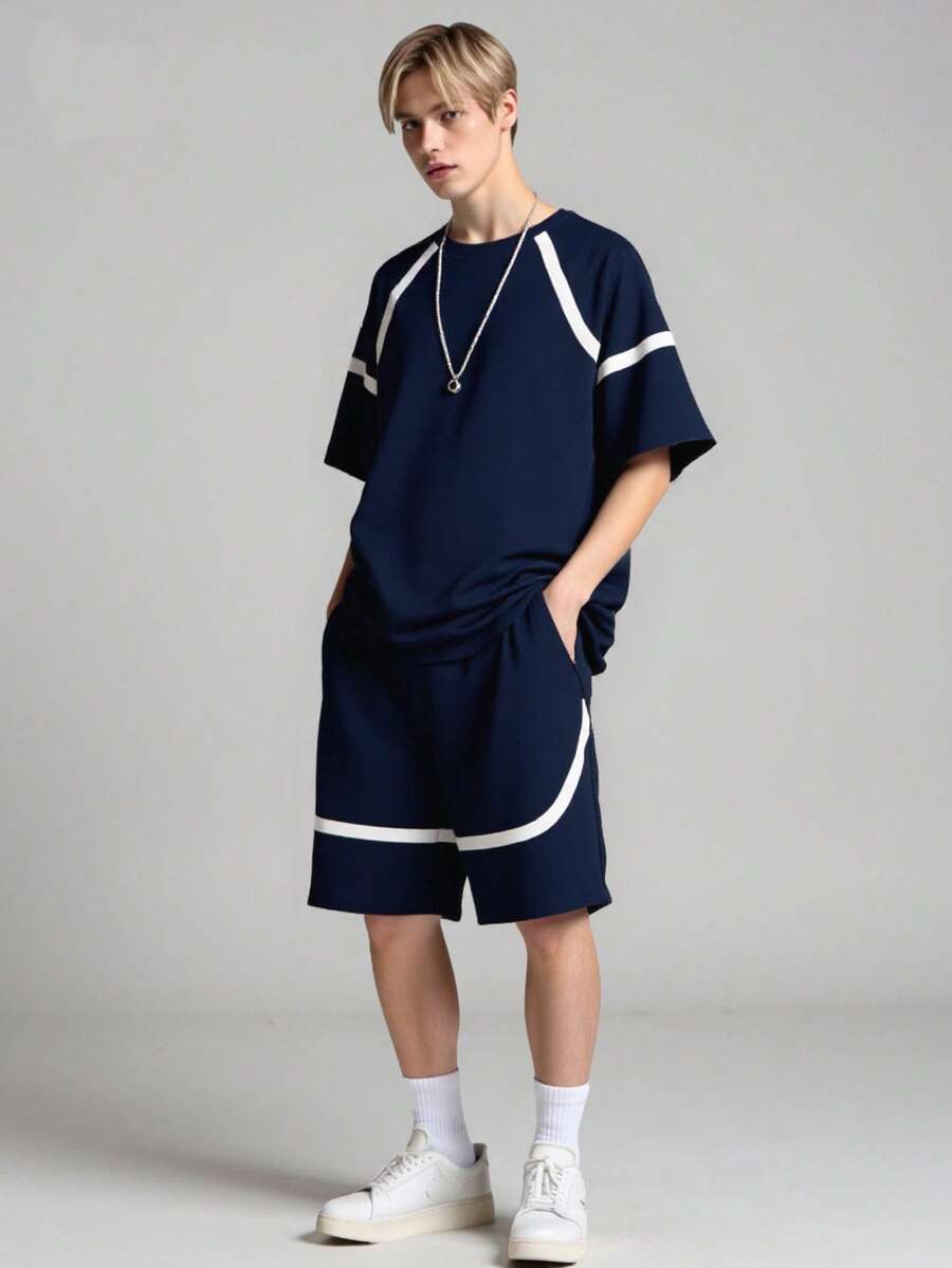 SHEIN Vacaura 2件套青少年春夏秋季插肩袖撞色条纹T恤和口袋短裤休闲运动时尚套装 - 藏蓝色 - 查看 1