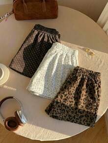 Comfortcana 2026新款三件套休闲舒适撞色背心花卉刺绣豹纹波点短裤套装，复古印花，豹纹，波点，节日印花，撞色背心滚边设计，三种颜色更实惠，百搭配色，日常百变风格，适合夏季度假、音乐节、派对等场合。 - 彩色 - 查看 1