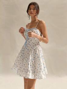 Easelle Đầm ngắn hai dây họa tiết hoa nhí màu xanh dương dành cho nữ - Xanh và trắng - Xem 6