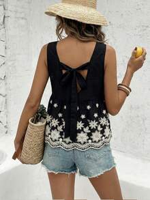 SHEIN LUNE Women's Floral Embroidery Backless Tie Sleeveless Blouse For Vacation - Black - View 3