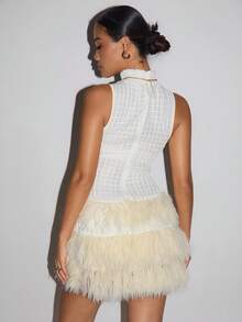 SHEIN ICON Váy ngắn lông giả viền tua rua gợi cảm - Màu be - Xem 2