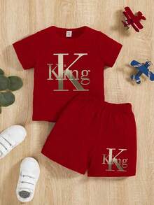 SHEIN GraphicGems Set de 2 piezas de camiseta de manga corta con estampado de letras y pantalones cortos casuales para niños pequeños, uso cómodo para primavera, verano y otoño - Rojo - Ver 4